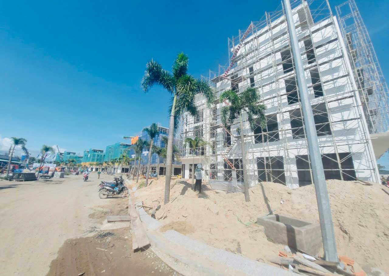 Tiến-độ-xây-dựng-Meyhomes-Capital-Phú-Quốc-tháng-10-2021