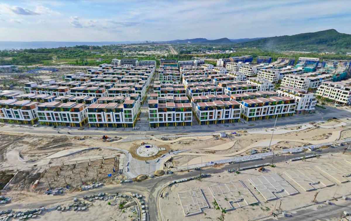 Tiến độ xây dựng Meyhomes Capital Phú Quốc tháng 4 - 2022